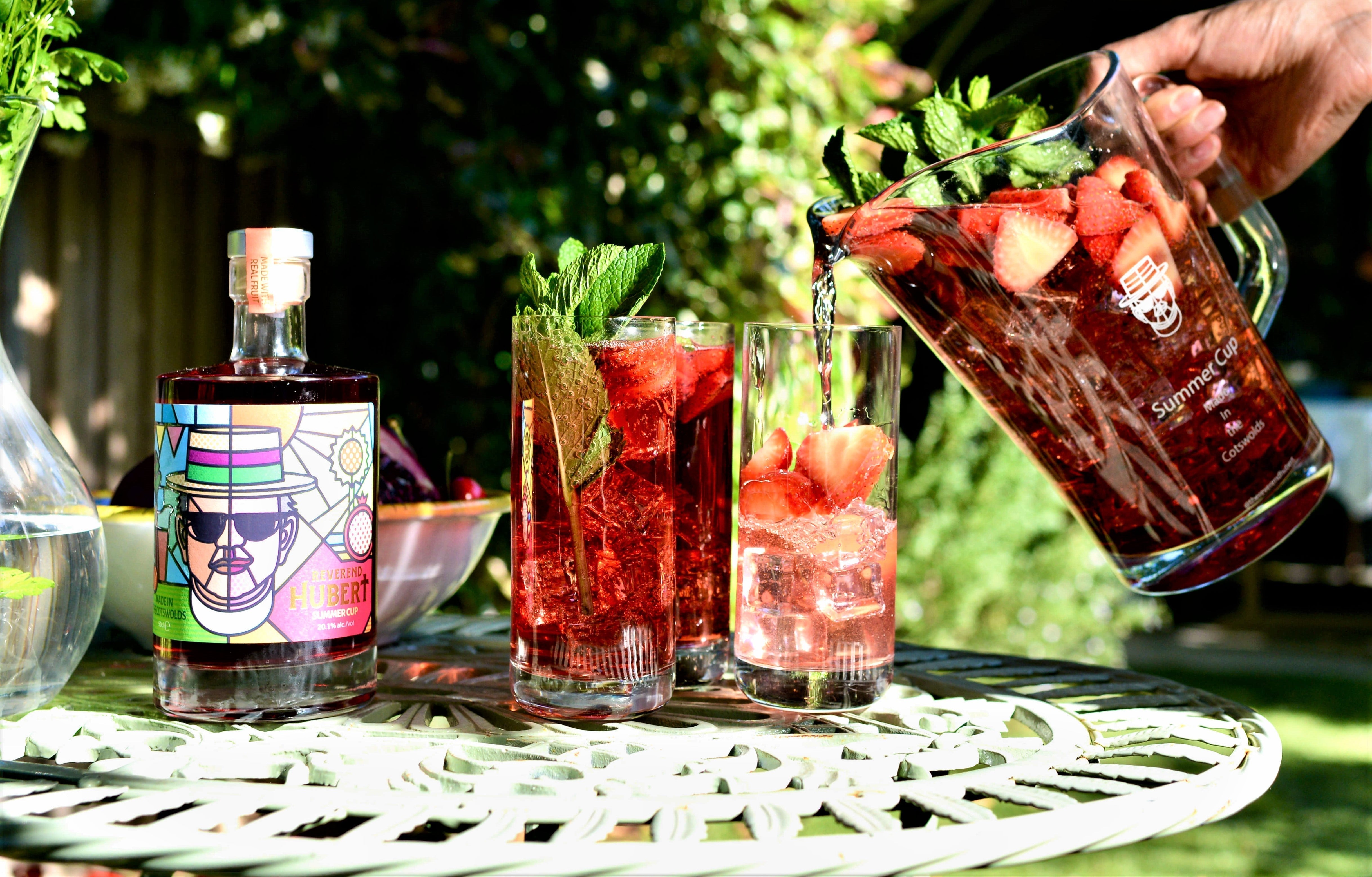 Classic Summer Cup | Quick & Easy Gin Liqueur Cocktail Recipe